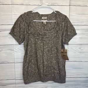 Med. (8-10)  RuffHewn top